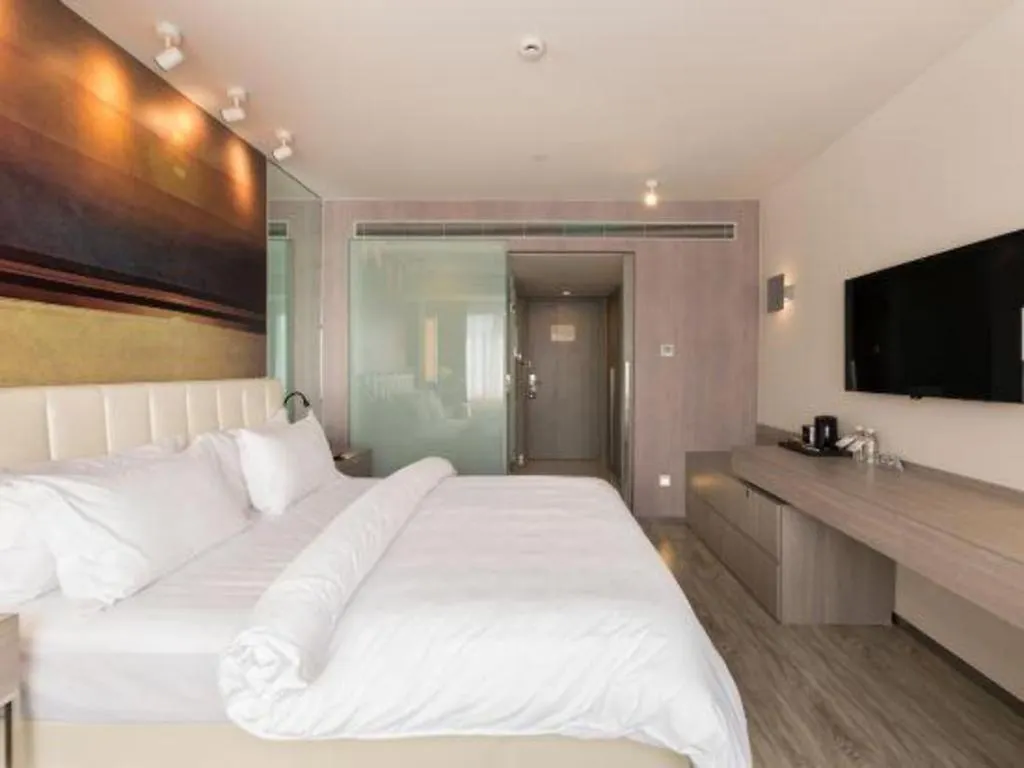 Jinjiang Metropolo Shanghai Xujiahui Nanhuating Hotel 4*,