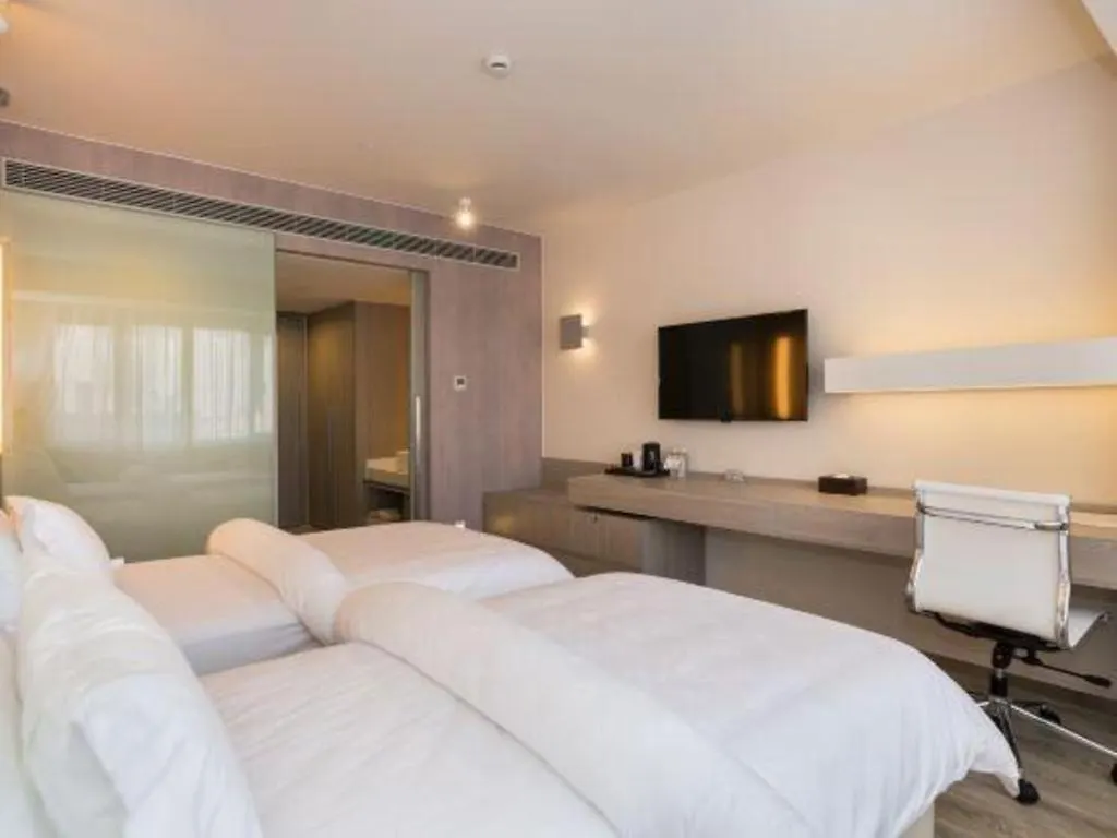 Jinjiang Metropolo Shanghai Xujiahui Nanhuating Hotel 4*,