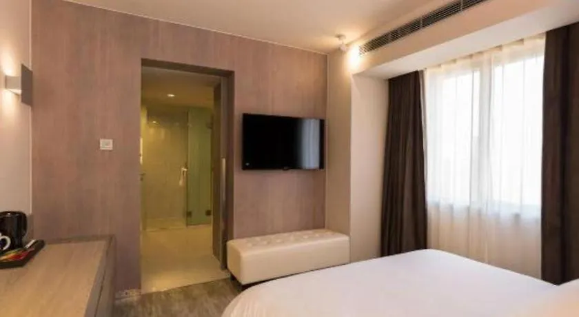Jinjiang Metropolo Shanghai Xujiahui Nanhuating Hotel 4*,  Cina