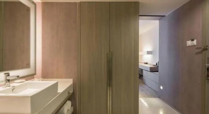 ****  Jinjiang Metropolo Shanghai Xujiahui Nanhuating Hotel Cina